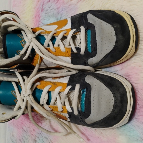 Nike Oncore Vintage Hi Top Shoes 2009 Sz.9 (X-102 CRATE) - Picture 4 of 15